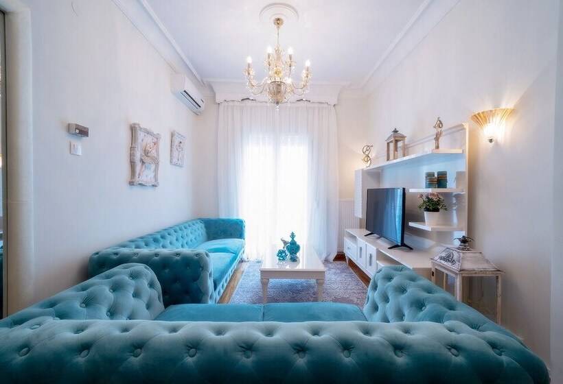 Acropolis Deluxe Apt Must