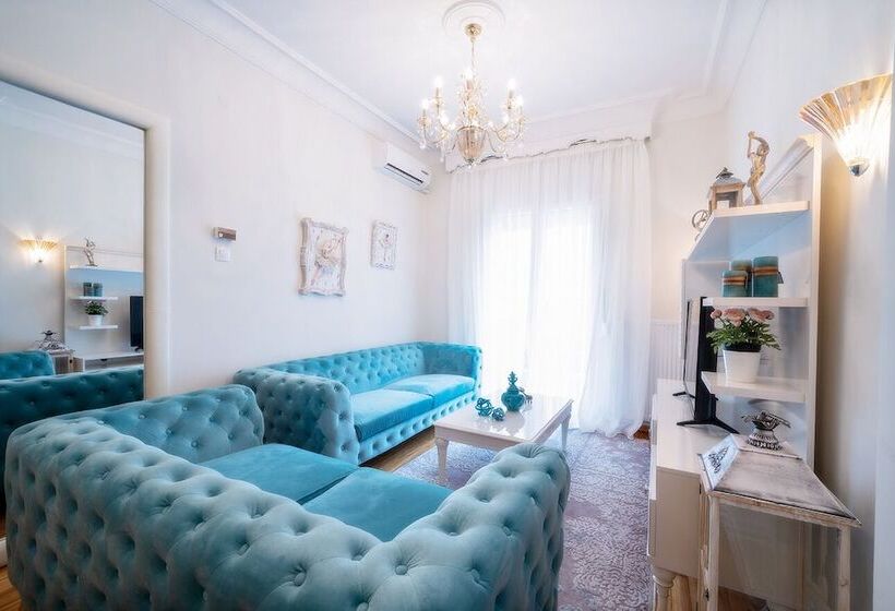 Acropolis Deluxe Apt Must