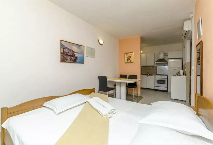 Apartments Denis