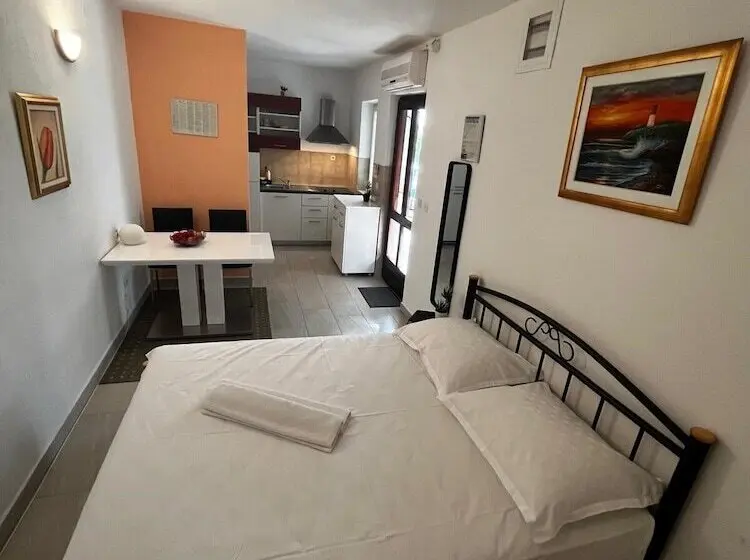 Apartments Denis