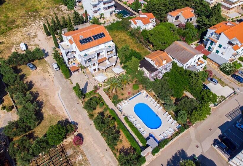 Apartments Villa Daniela