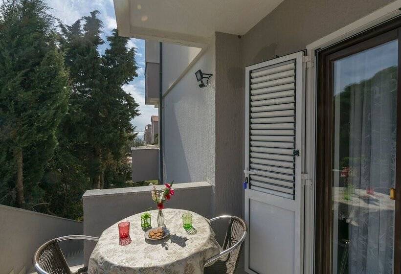 Apartments Villa Daniela