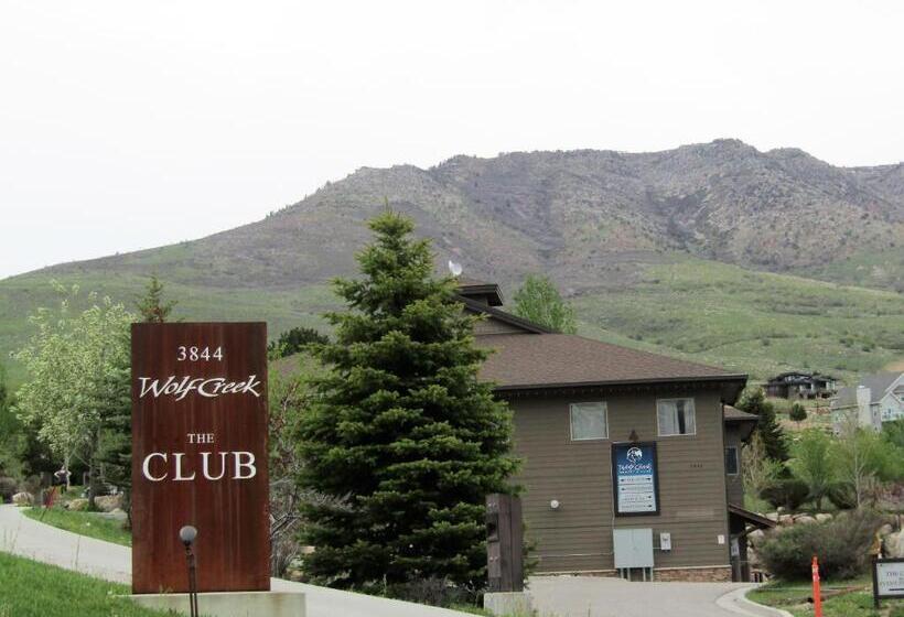 Luxury Townhouse In Wolf Creek