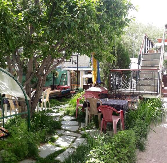 Pensión Goba Guest House