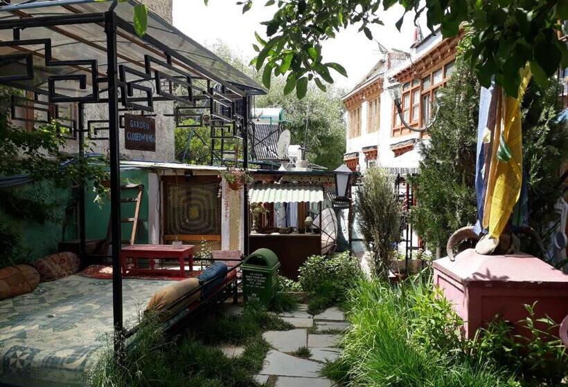 Pensión Goba Guest House