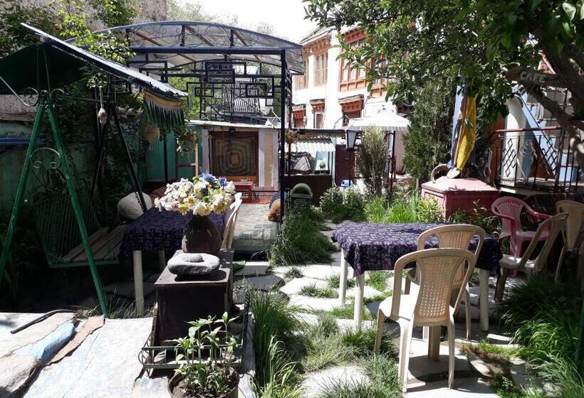 Pensión Goba Guest House