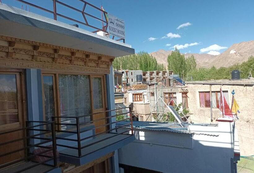 Pensión Goba Guest House