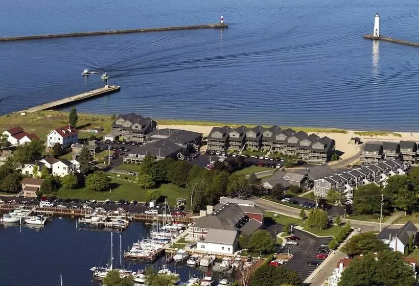 Harbor Lights Resort