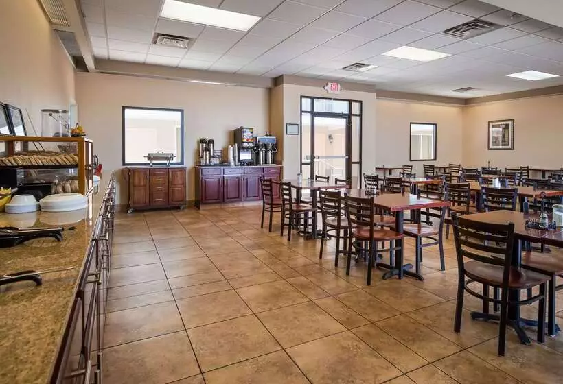 هتل Quality Inn & Suites