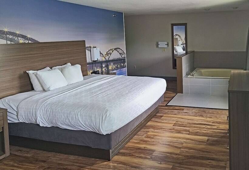 فندق Clarion Pointe Bettendorf Quad Cities