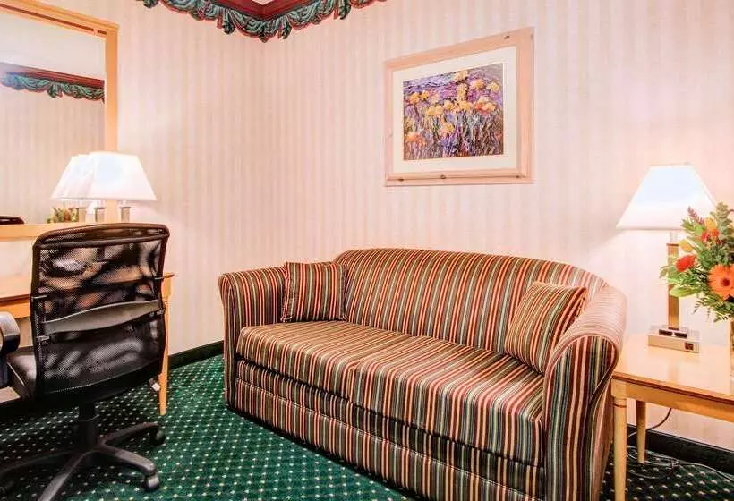 酒店 Clarion Suites Anchorage Downtown