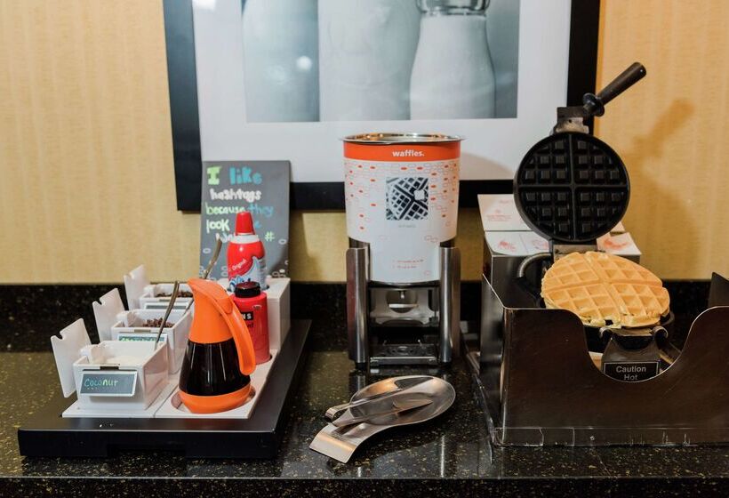 酒店 Hampton Inn Eau Claire