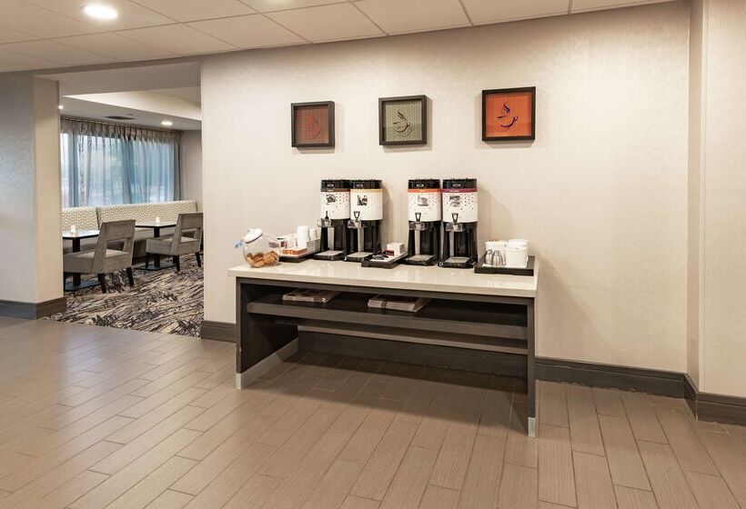 בית מלון כפרי Hampton Inn Waco