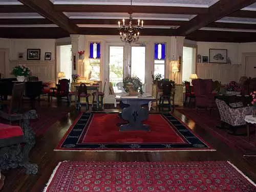 فندق Harbor House Inn