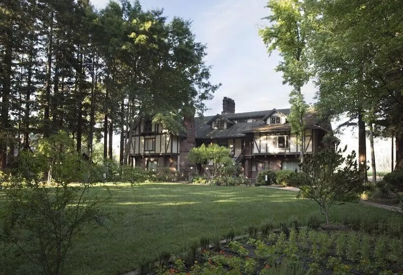 Отель Harvest Inn