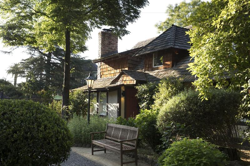 בית מלון כפרי Harvest Inn