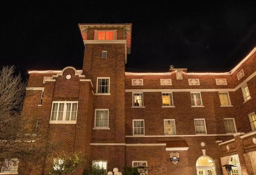 هتل Hassayampa Inn