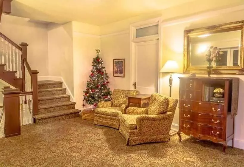 هتل Hassayampa Inn