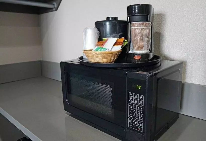 هتل Hawthorne Plaza Inn Near Lax