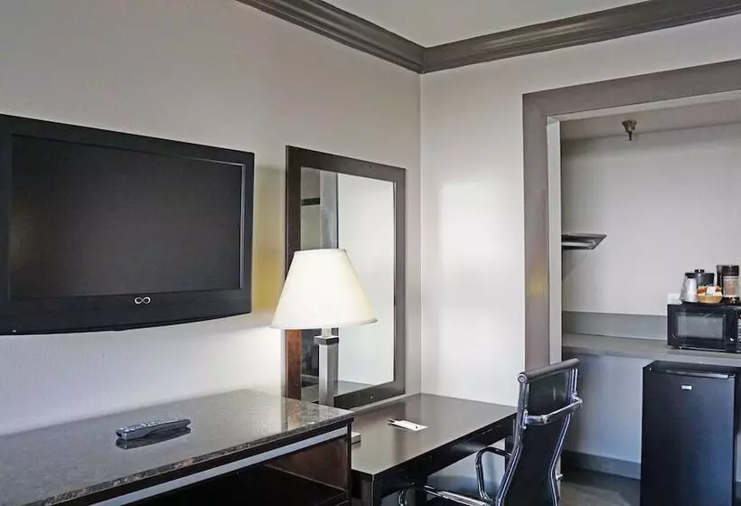 هتل Hawthorne Plaza Inn Near Lax