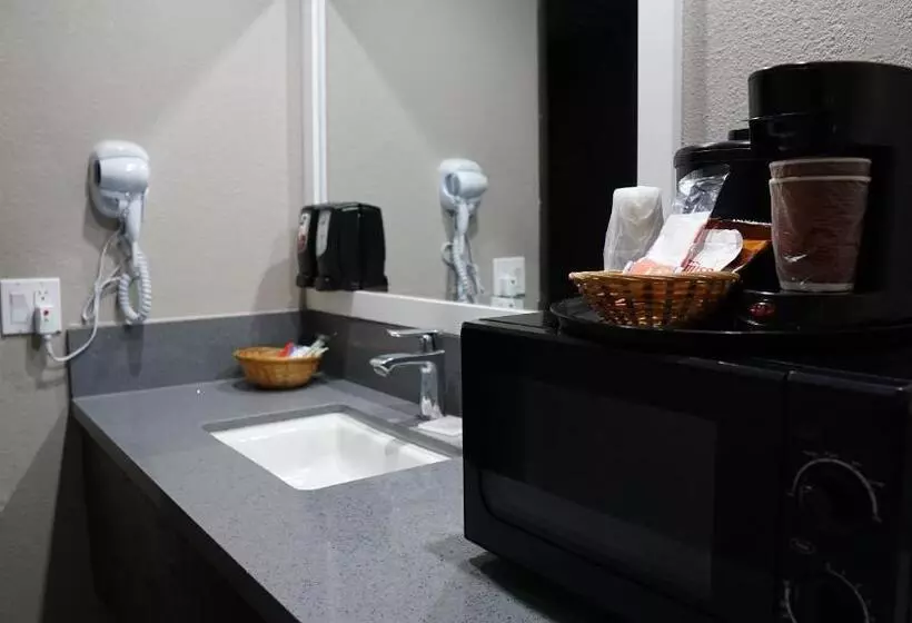 هتل Hawthorne Plaza Inn Near Lax