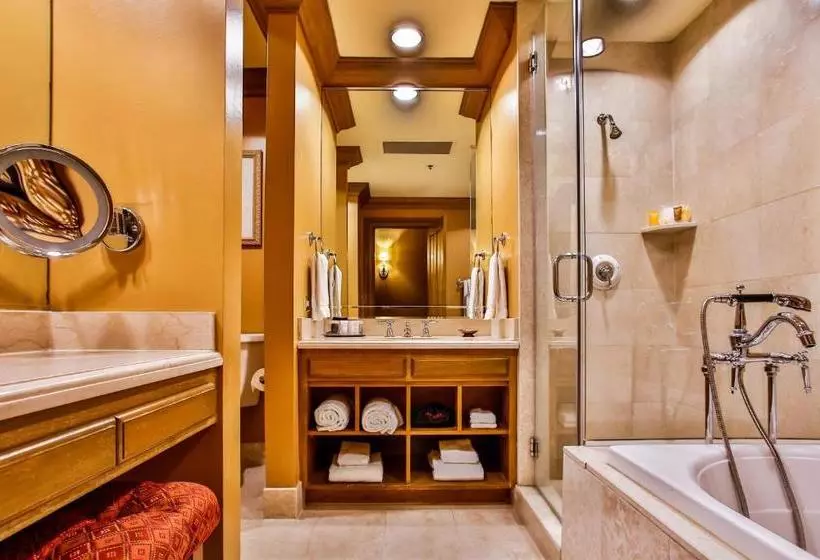 ホテル The Herrington Inn & Spa