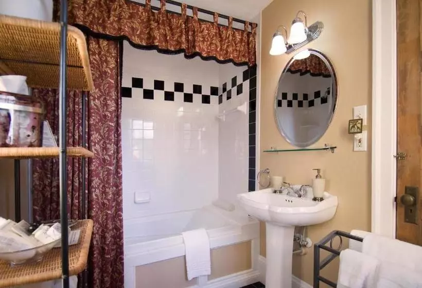 בית מלון כפרי Hill House Bed And Breakfast