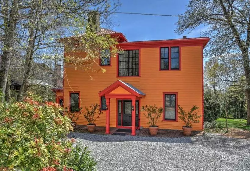 בית מלון כפרי Hill House Bed And Breakfast