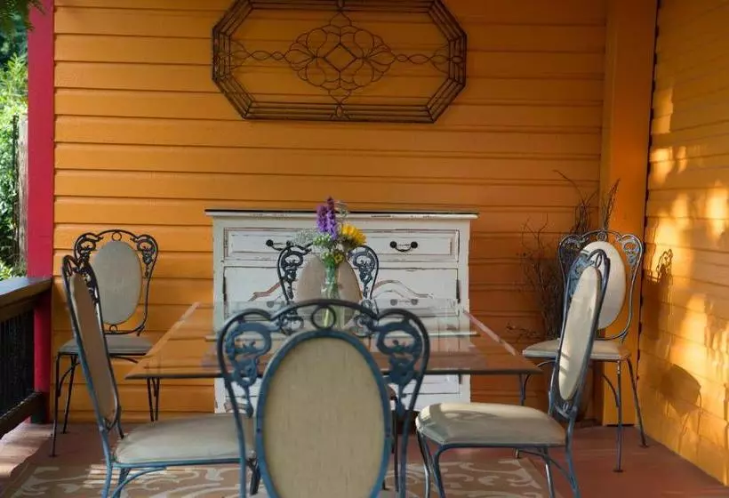 בית מלון כפרי Hill House Bed And Breakfast