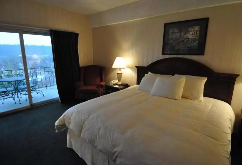 בית מלון כפרי Hillside Inn