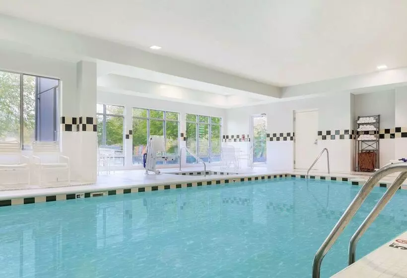 فندق Hilton Garden Inn Cleveland/twinsburg