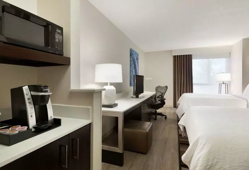 בית מלון כפרי Hilton Garden Inn Cupertino