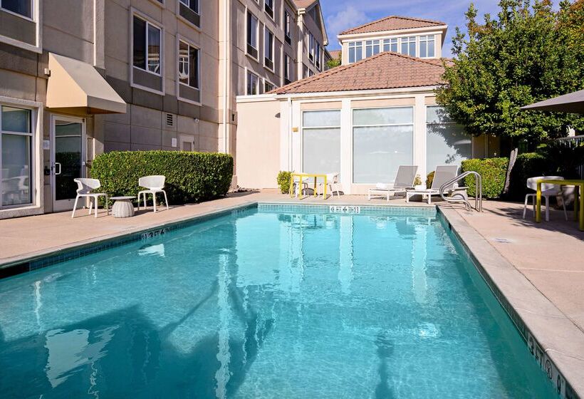 호텔 Hilton Garden Inn Folsom