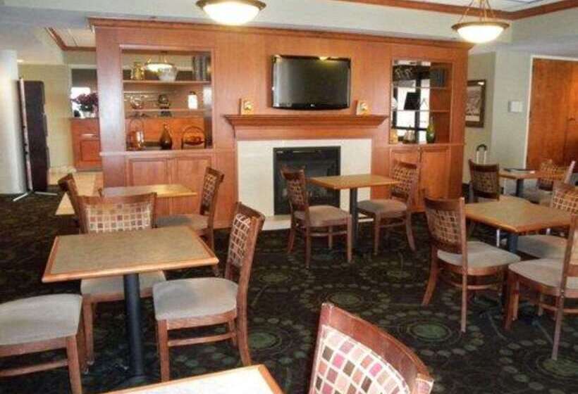 בית מלון כפרי Quality Inn Florissant St Louis