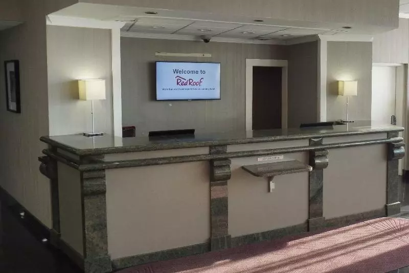 ホテル Red Roof Inn Plus Newark Liberty Airport   Carteret