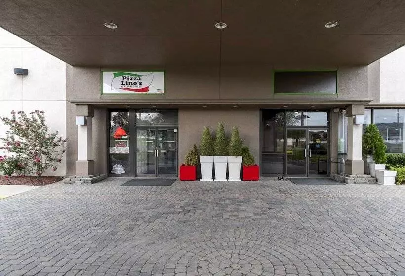 ホテル Red Roof Inn Plus Newark Liberty Airport   Carteret