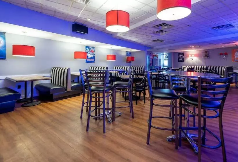 ホテル Red Roof Inn Plus Newark Liberty Airport   Carteret