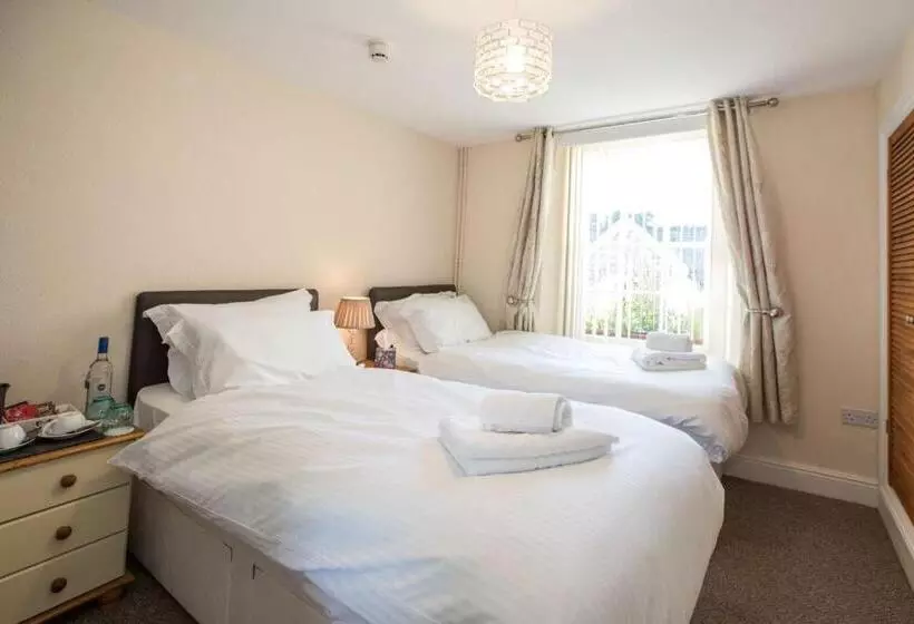 Hotelli The Royal Oak Pub