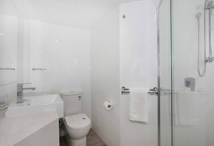 Kings Way Apartments