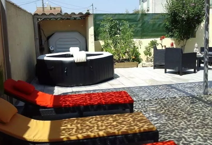 Pension  Rue Des Jardins De Lucas