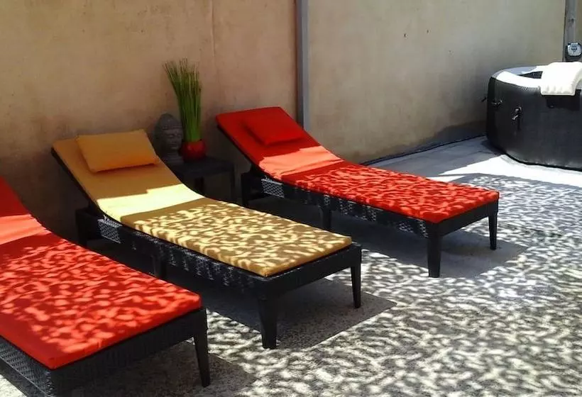 Pension  Rue Des Jardins De Lucas