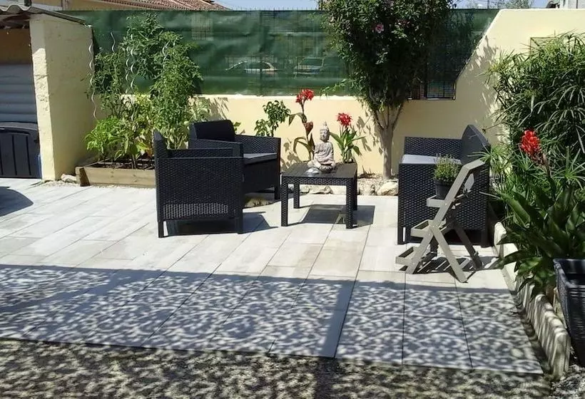 Pension  Rue Des Jardins De Lucas