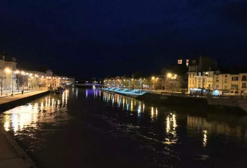 Sympathique Logement En Centre Ville