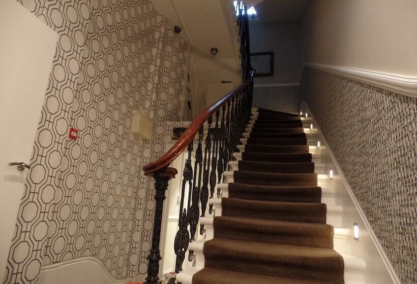 1 Bedroom Clarincarde Apartment