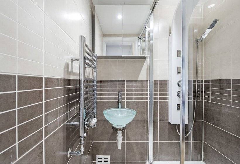 1 Bedroom Clarincarde Apartment