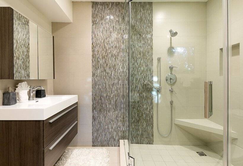 Beverly Hills Luxury Modern Palace