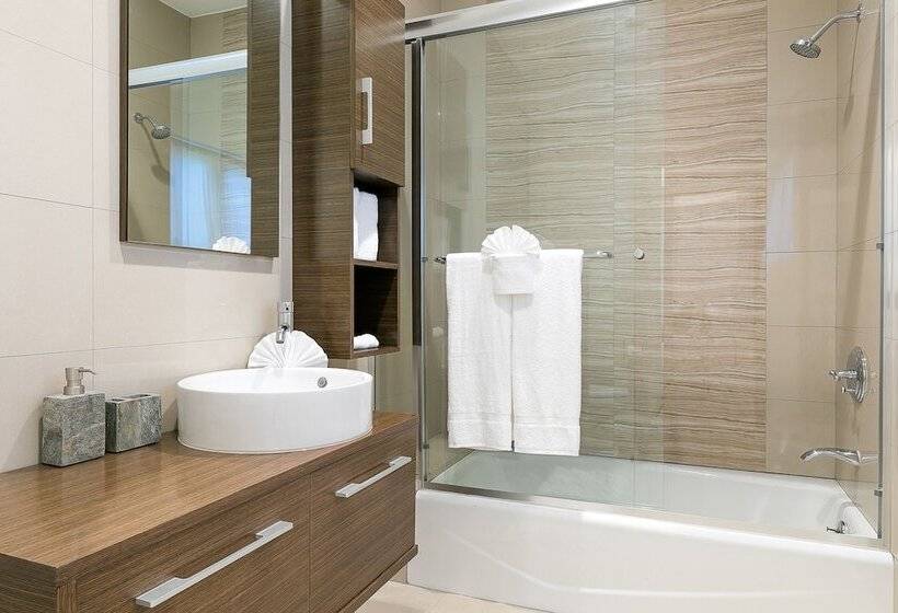 Beverly Hills Luxury Modern Palace