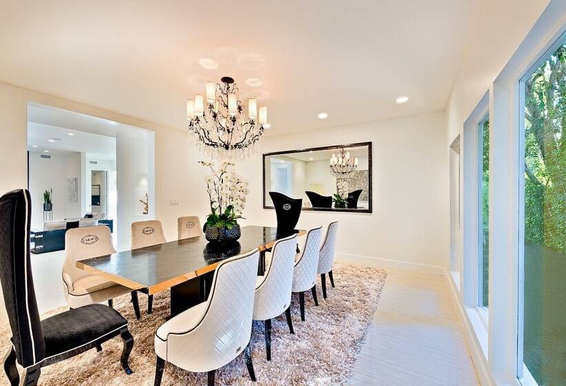 Beverly Hills Luxury Modern Palace