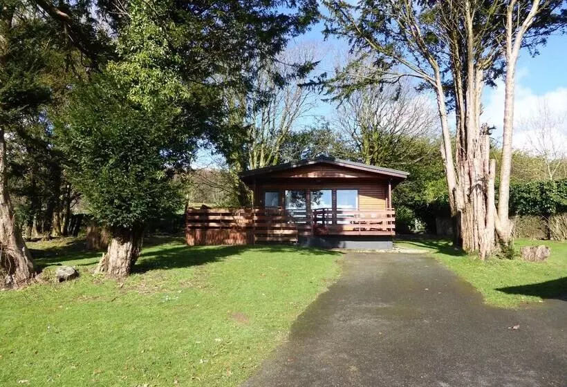 Birch Lodge 13 With Hot Tub