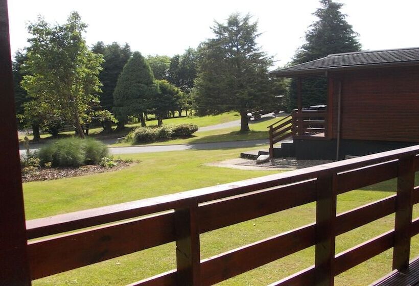 Birch Lodge 13 With Hot Tub